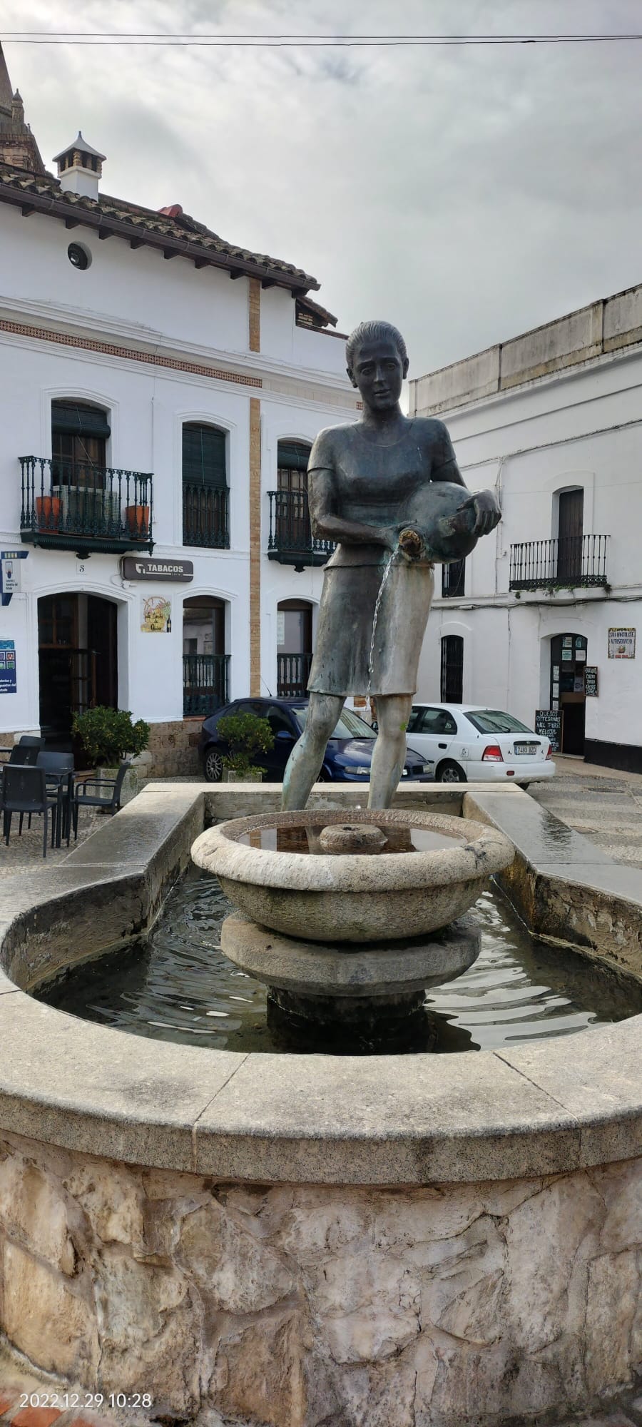 Fuente de la muchacha del cántaro
